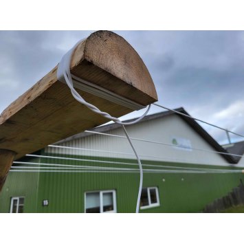 7 Snoren afsluttes med en vikling rundt om overlgger. Dette gr at man senere kan stramme snoren op nr denne naturligt bliver udvidet i solen.