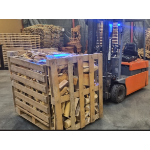 Kasse med sk�rerester