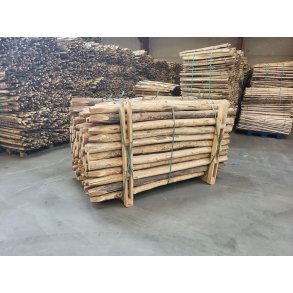 Halv Robinie stolpe � 15/18 cm x 300 cm afbarket m. lige ender