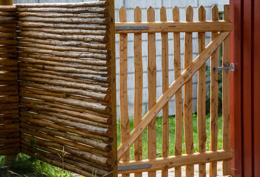 Afbarkede granrafter Ø 3-7 cm x 220 cm - Granrafter til Raftehegn ...